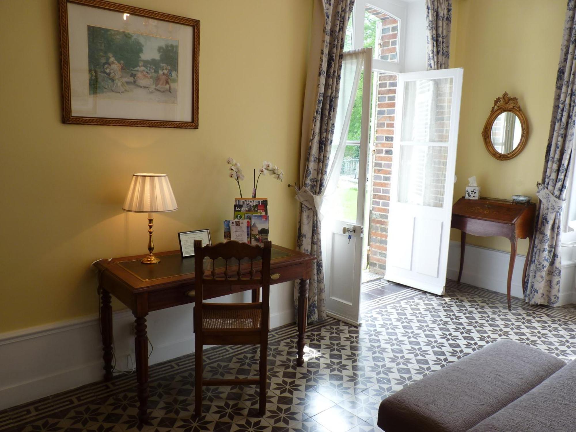 Le Clos Saint Nicolas Bed & Breakfast Chateau-Renard Phòng bức ảnh